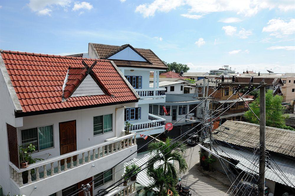 The Britannia Hotell Chiang Mai Exteriör bild