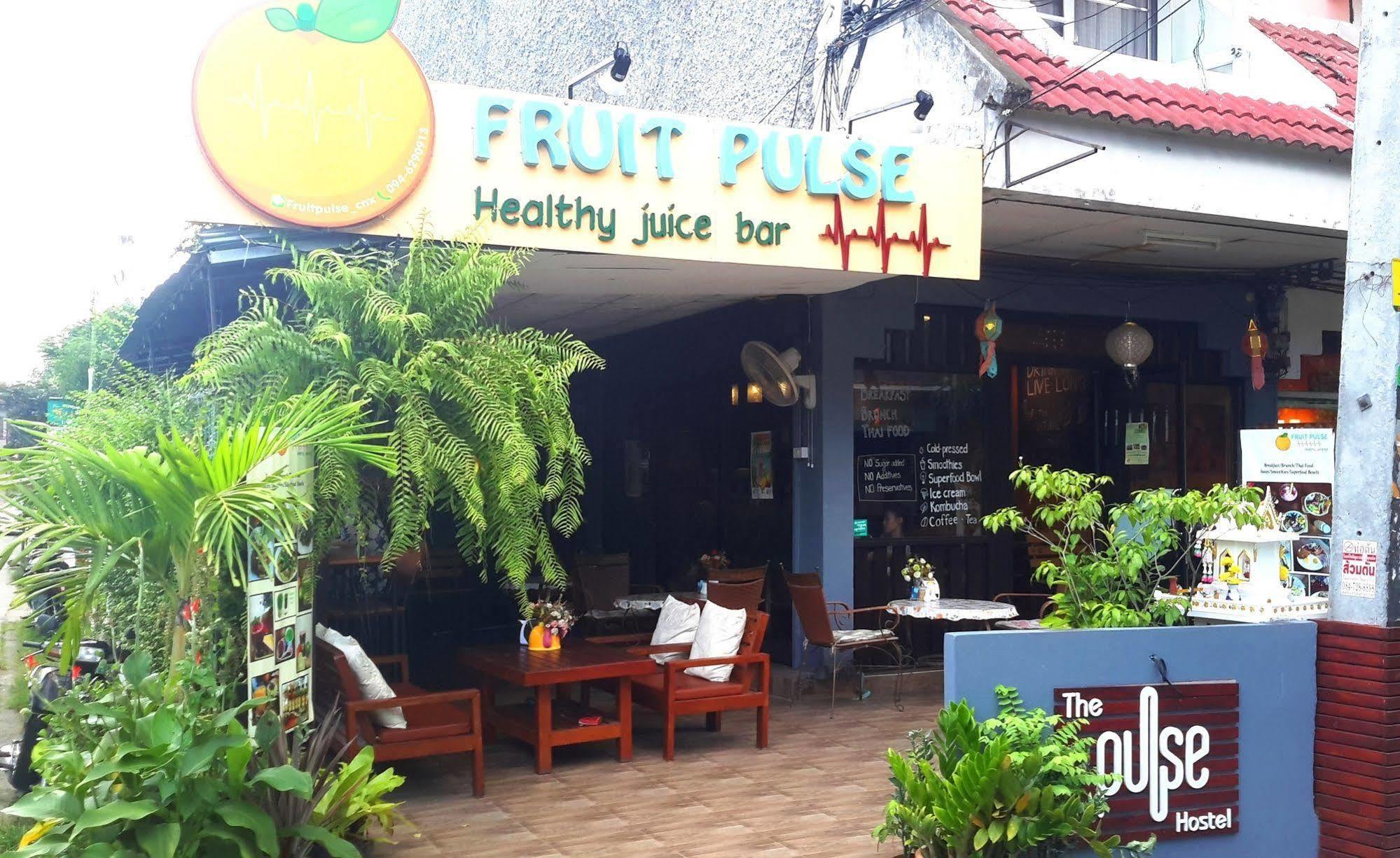 The Britannia Hotell Chiang Mai Exteriör bild